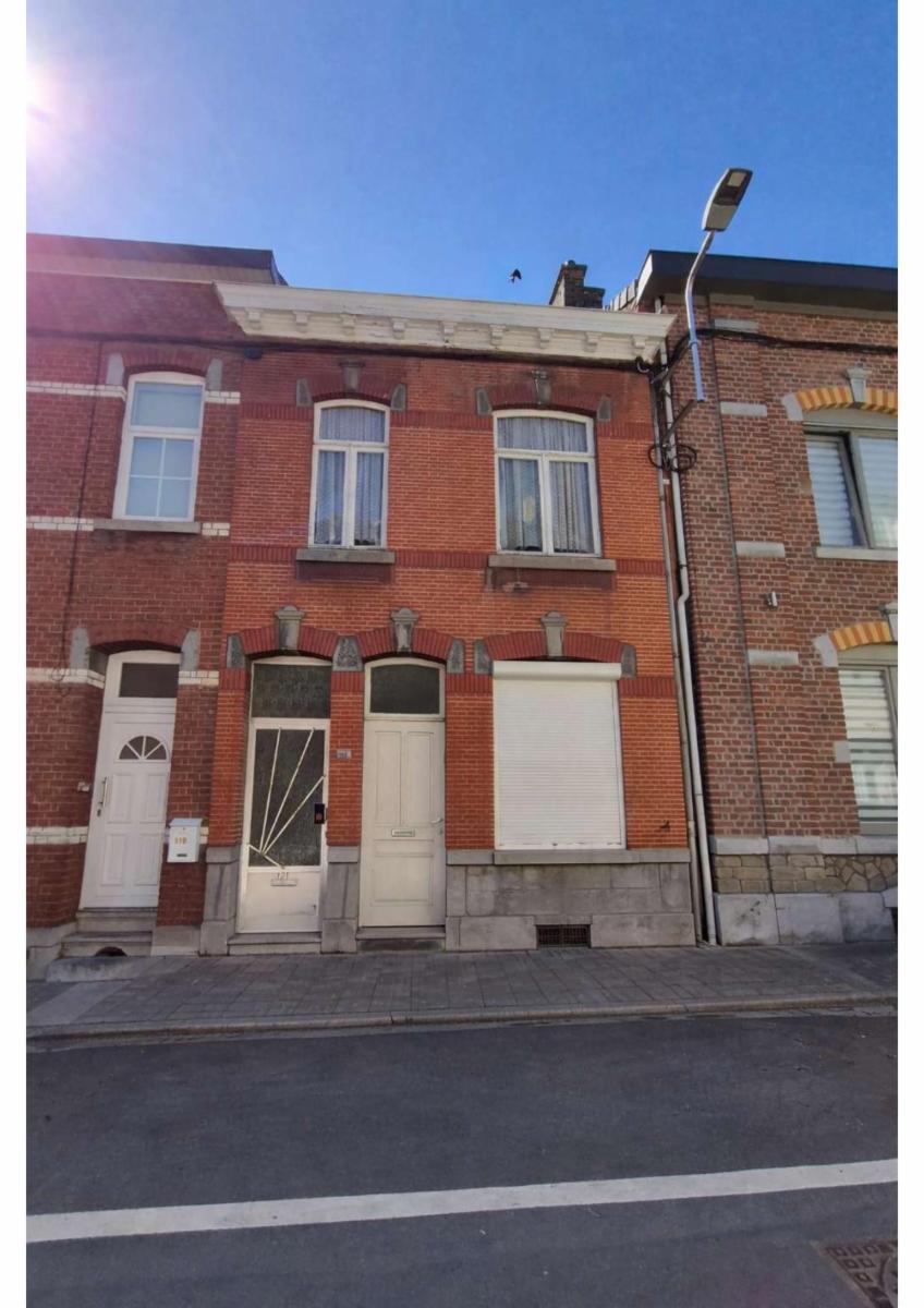 Herstal, maison à rénover avec jardin 