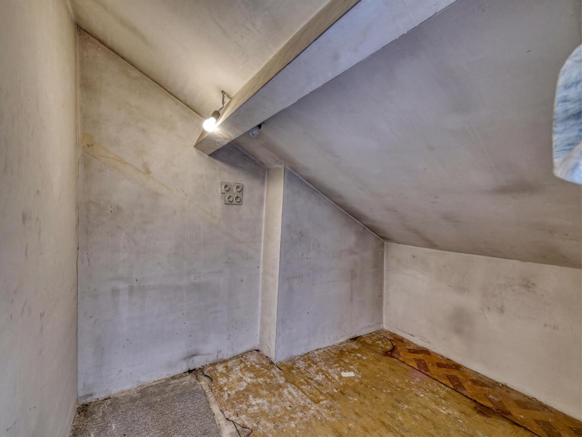 Photo 3 du bien Bonne petite maison avec garage/atelier à rénover