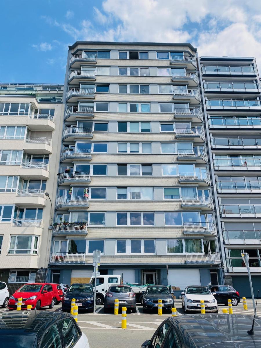 7ème ét. - Bel appartement 3 ch (transformé en 2 ch.)