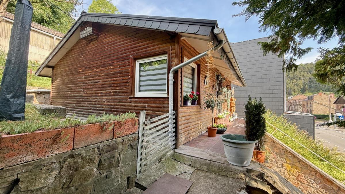 Chalet de plain-pied loué avec jardin – Rue du Chalet 54