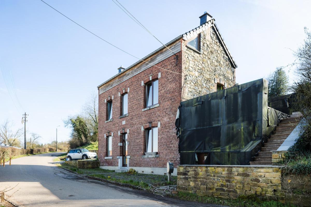 Belle maison à Kin avec une belle terrasse et piscine