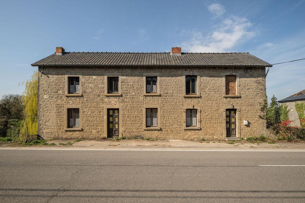 Belle maison en pierre à rénover à Ouffet