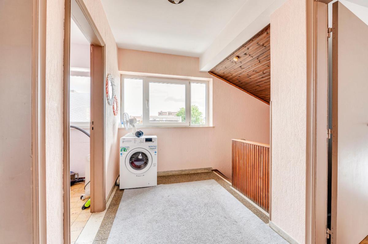 Photo 21 du bien Maison bel-étage avec grand garage à vendre