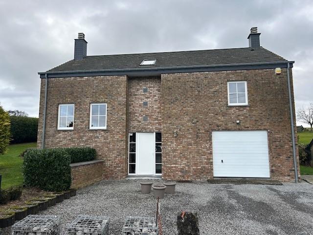 Maison bel étage 4 chambres avec jardin et garage 