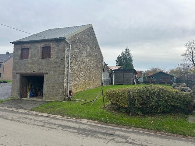 Grange en pierres du pays avec un terrain Sur Hoyemont 33+