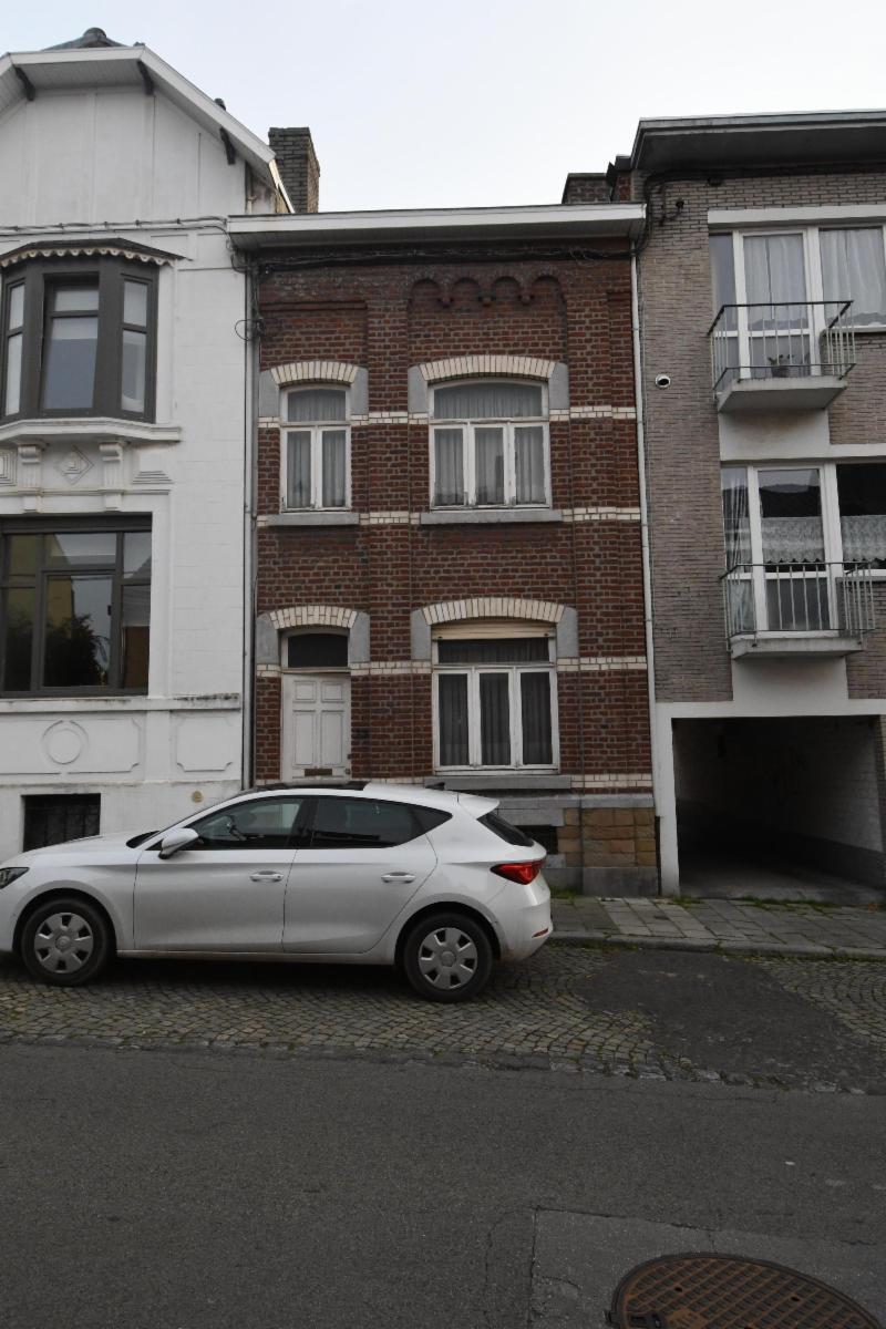 Maison d'habitation, 2 chambres, avec jardin, à restaurer