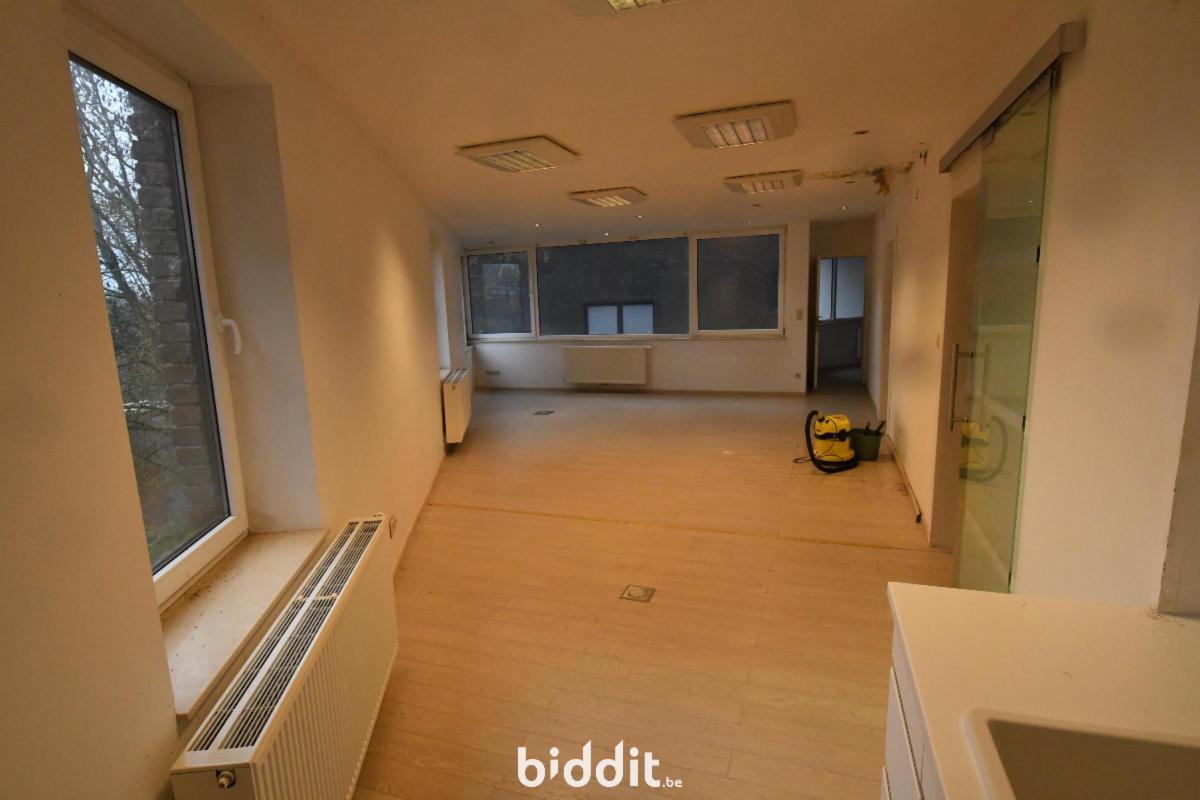 Photo 10 du bien MAISON DE RAPPORT (duplex prof. - 4 appts - 1 entité polyv)