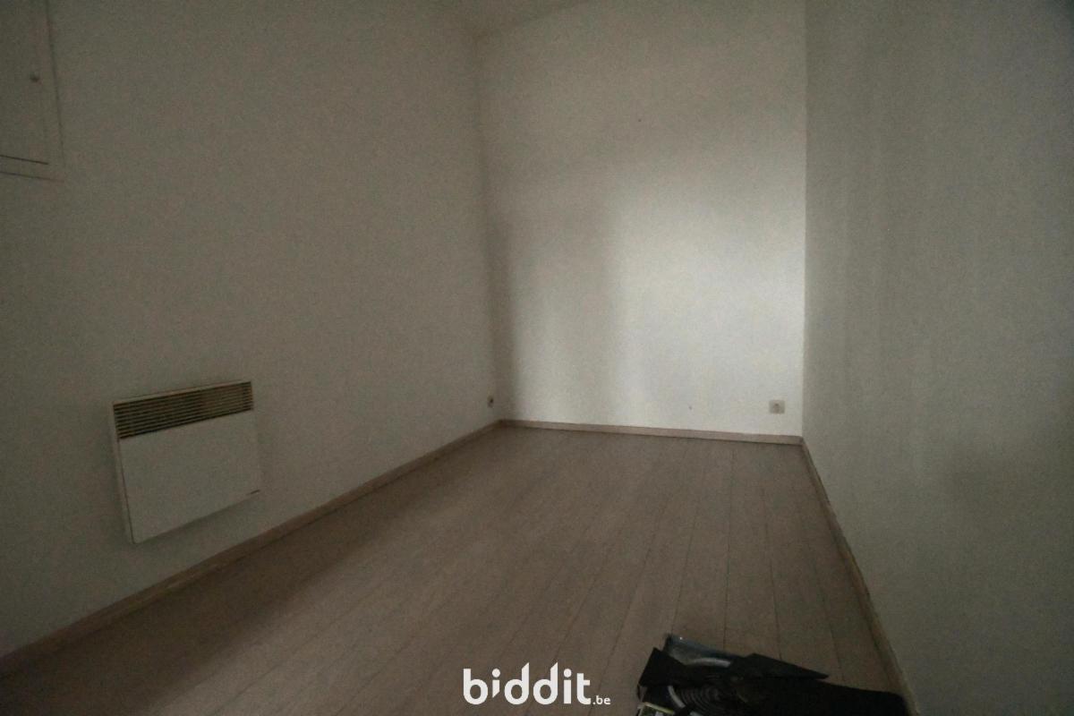 Photo 25 du bien MAISON DE RAPPORT (duplex prof. - 4 appts - 1 entité polyv)