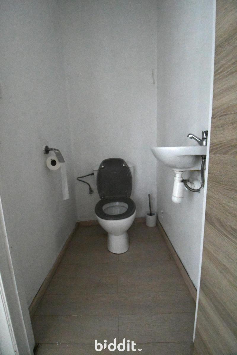 Photo 29 du bien MAISON DE RAPPORT (duplex prof. - 4 appts - 1 entité polyv)