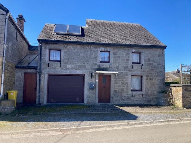 Charmante maison d'habitation deux chambres avec jardin 