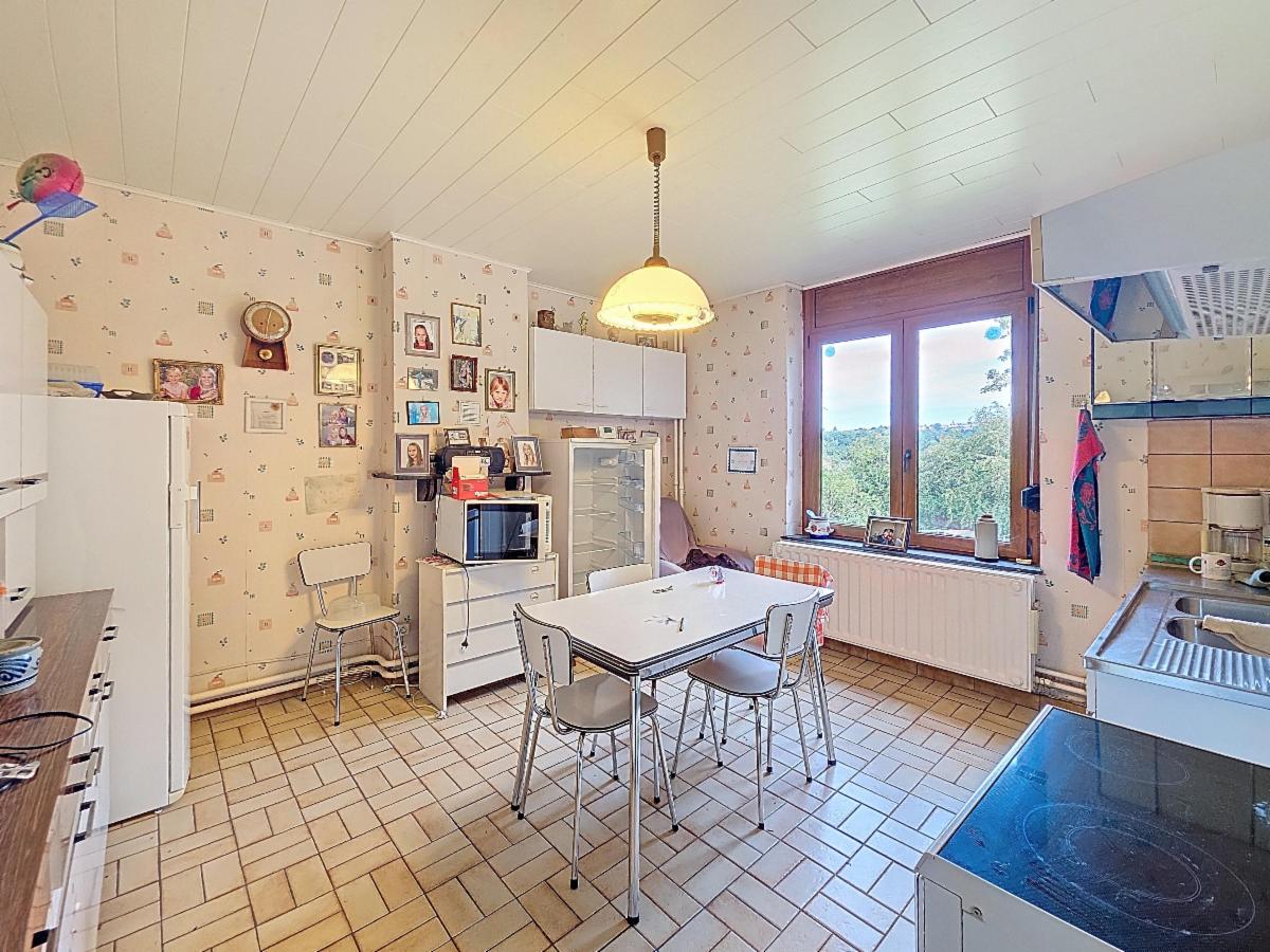 Photo 11 du bien Maison à rénover dans une voie sans issue - beau potentiel !